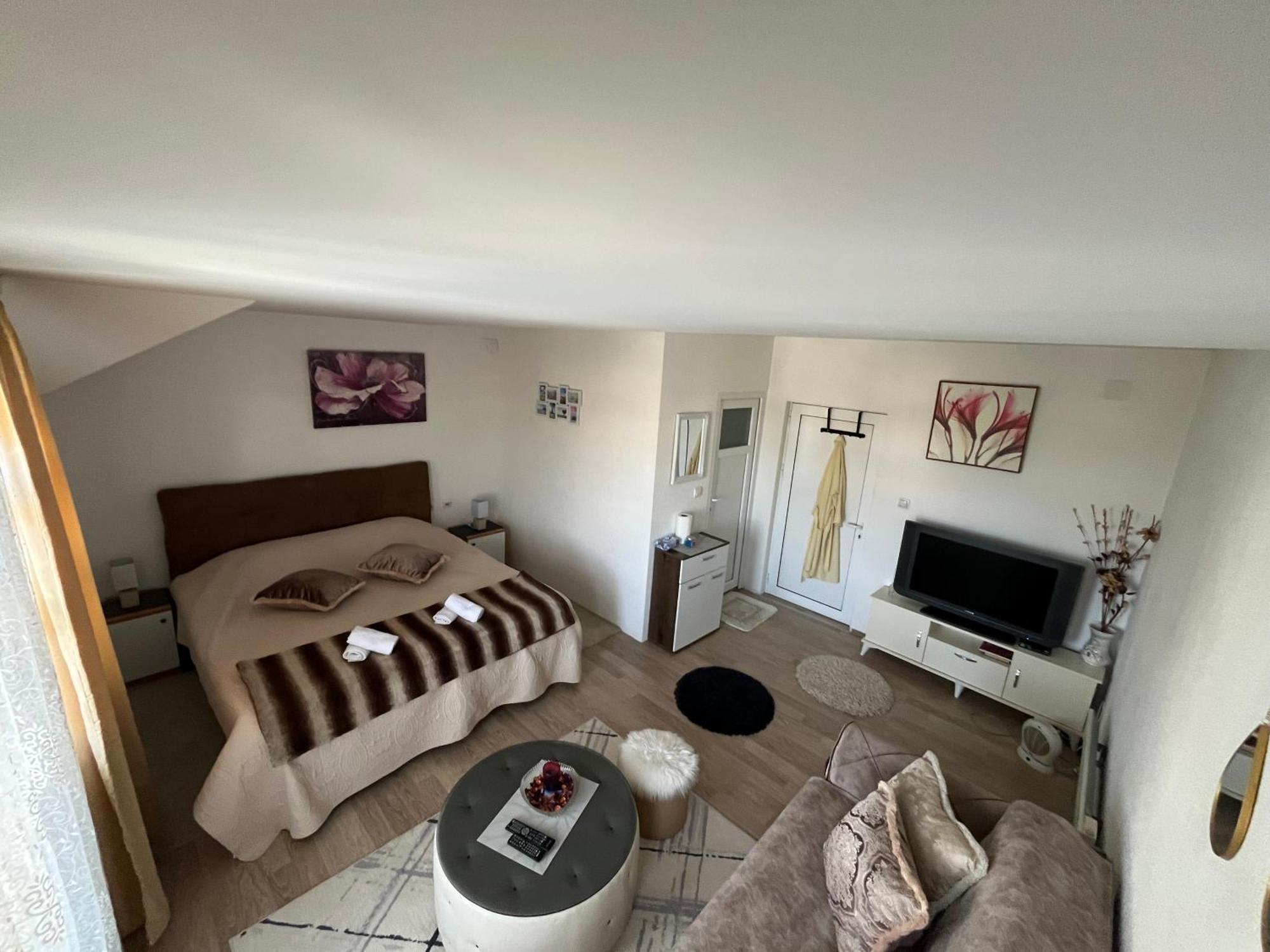 Prenociste Delija 020 Apartment Sjenica Bagian luar foto
